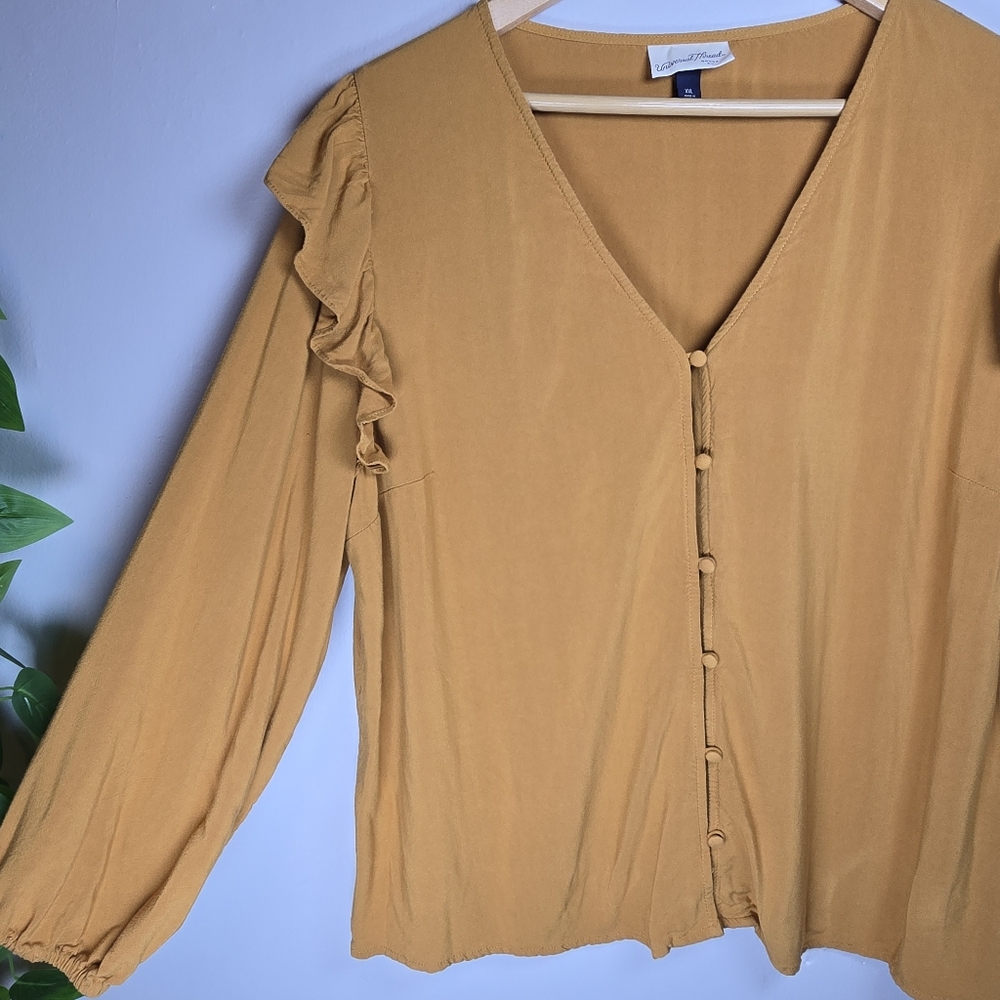 Universal Thread Ruffle Bell Sleeve Button Up Top… - image 7